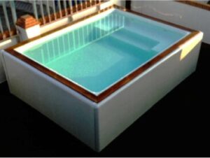 Instalación y mantenimiento de piscinas de poliester en Navarra
